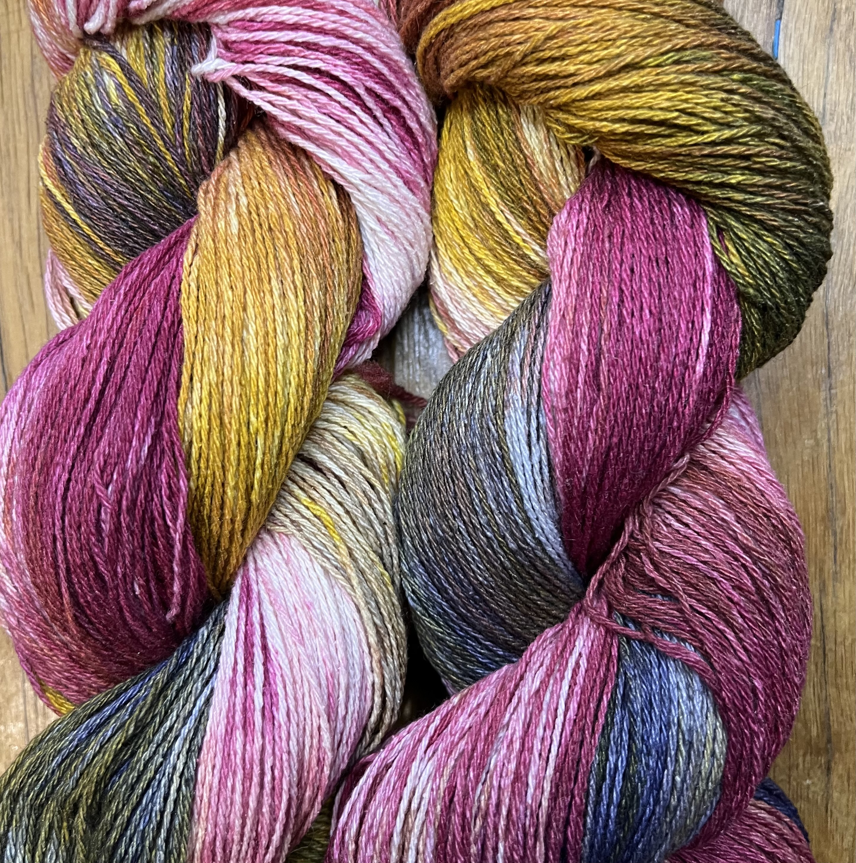 Ručně barevná příze - Bourette Silk