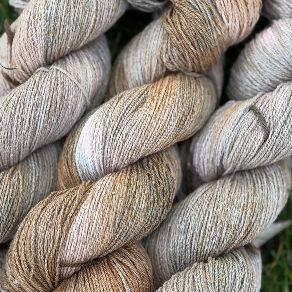 Ručně barevná příze Bourette Silk